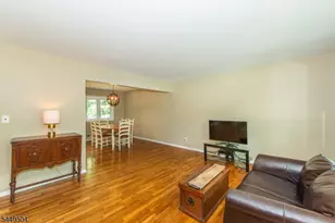 19 Hermanne Dr, Mount Olive, NJ 07836 - Photo 7