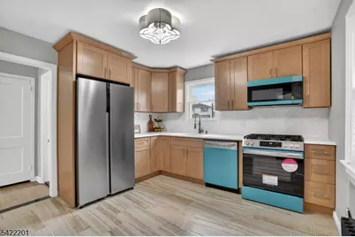 1614 Mildred Ave, Linden, NJ 07036 - Photo 9