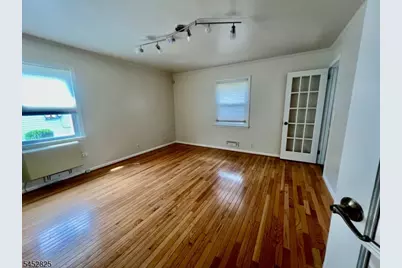 36-18 Northern Dr, Fair Lawn, NJ 07410 - Photo 7