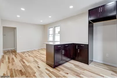 21 Sherman Ct, Bloomfield, NJ 07003 - Photo 3