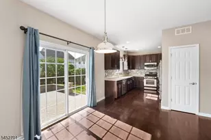 10 Willocks Cir, Franklin Township, NJ 08873 - Photo 9