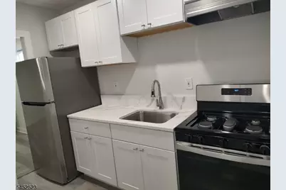 162 Hamilton Ave, Lodi, NJ 07644 - Photo 9