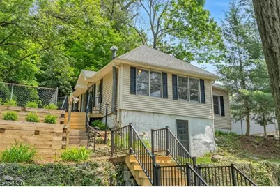 358 Lakeview Ave, Ringwood, NJ 07456 - Photo 3