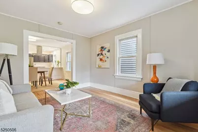 21 Central Ave #1R, Montclair, NJ 07042 - Photo 3