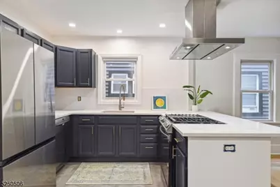 21 Central Ave #1R, Montclair, NJ 07042 - Photo 11
