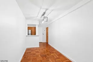 208 Anderson St, Hackensack, NJ 07601 - Photo 7
