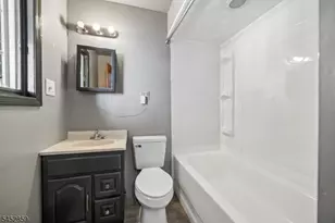 26 Grandview Ave, Oakland, NJ 07436 - Photo 13