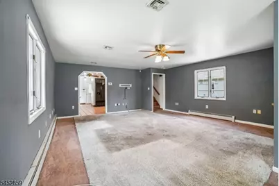 26 Grandview Ave, Oakland, NJ 07436 - Photo 3