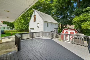 26 Grandview Ave, Oakland, NJ 07436 - Photo 29
