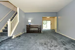 224 Romain Ave, Pompton Lakes, NJ 07442 - Photo 9