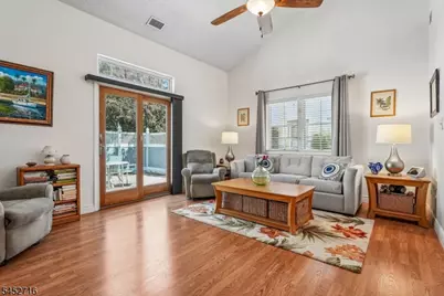 65D Winthrop Rd, Monroe Township, NJ 08831 - Photo 5