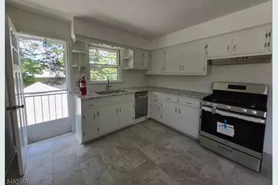 384 Delawanna Ave #2, Clifton, NJ 07014 - Photo 9