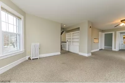 11 Montague Pl #2, Montclair, NJ 07042 - Photo 5