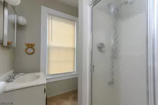 11 Montague Pl, Montclair, NJ 07042 - Photo 19