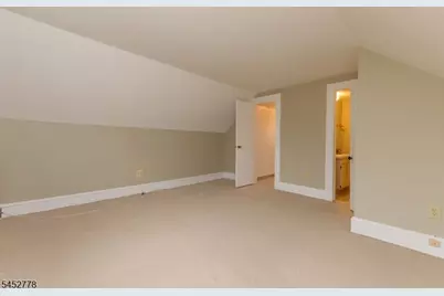 11 Montague Pl #2, Montclair, NJ 07042 - Photo 15
