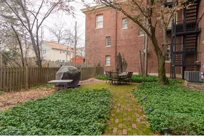 11 Montague Pl #2, Montclair, NJ 07042 - Photo 21