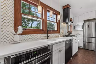 11 Brookwood Dr #2, Maplewood, NJ 07040 - Photo 9