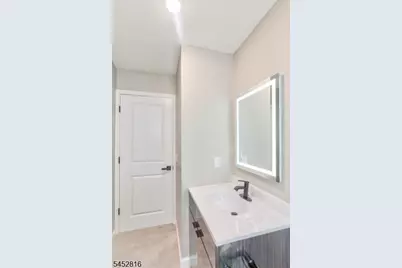 62 Columbia Ave, Newark, NJ 07106 - Photo 21