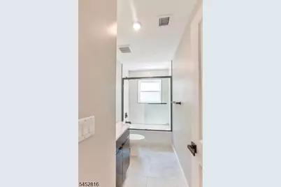 62 Columbia Ave, Newark, NJ 07106 - Photo 35