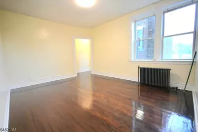 148 Chancellor Ave #D5, Newark, NJ 07112 - Photo 3
