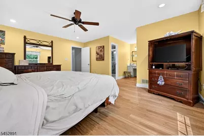 65 Freemont Ct, Franklin Township, NJ 08873 - Photo 13