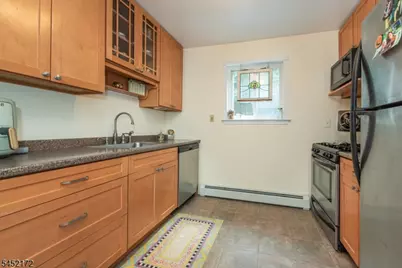 37 Espy Rd #7A, Caldwell Boro Twp., NJ 07006 - Photo 13