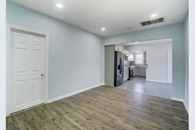 27 Honiss St, Belleville, NJ 07109 - Photo 15