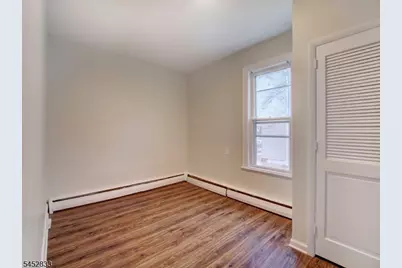 27 Honiss St, Belleville, NJ 07109 - Photo 7