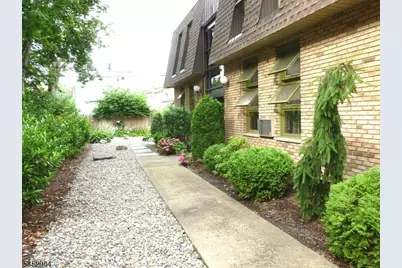 295 Claremont Ave #8, Montclair, NJ 07042 - Photo 1