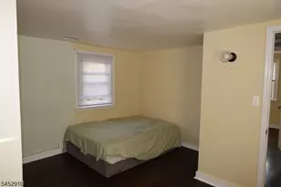 28 Warren St, North Plainfield, NJ 07060 - Photo 13