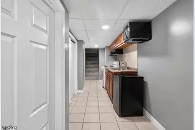 90 Manchester Ave, Paterson, NJ 07502 - Photo 17