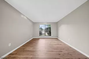 60 Taylor Dr, Franklin Township, NJ 08823 - Photo 15