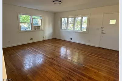 240 Cedar St, South Bound Brook Boro, NJ 08880 - Photo 5