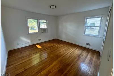 240 Cedar St, South Bound Brook Boro, NJ 08880 - Photo 13