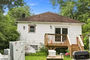 1151 Butlers Park Rd, Washington Township, NJ 07882 - Photo 41