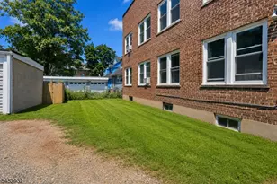 60-62 Elmwood Ave, Montclair, NJ 07042 - Photo 19