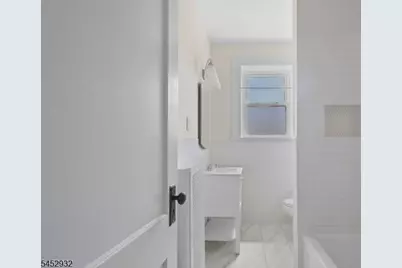 60-62 Elmwood Ave #3, Montclair, NJ 07042 - Photo 11