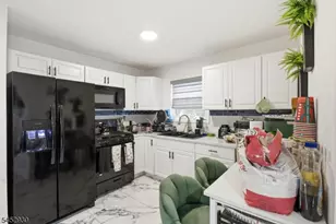 22 Breckenridge Terrace, Irvington, NJ 07111 - Photo 9