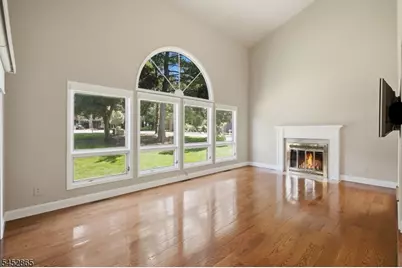 30 Wedgewood Dr, Woodland Park, NJ 07424 - Photo 9