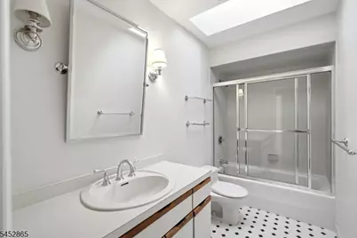 30 Wedgewood Dr, Woodland Park, NJ 07424 - Photo 25