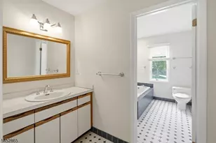 30 Wedgewood Dr, Woodland Park, NJ 07424 - Photo 19
