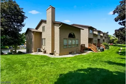 30 Wedgewood Dr, Woodland Park, NJ 07424 - Photo 3