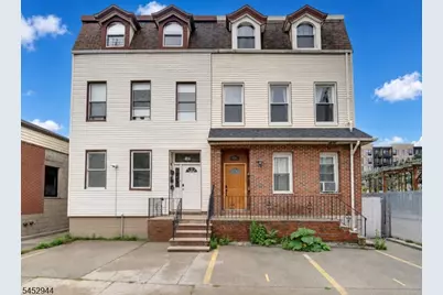 151 Culver Ave. Apt #2, Jersey City, NJ 07305 - Photo 1