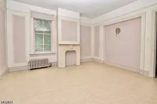 27 Augusta St, Irvington, NJ 07111 - Photo 7