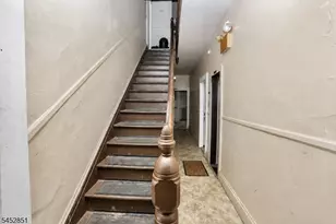 27 Augusta St, Irvington, NJ 07111 - Photo 3