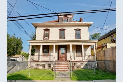 27 Augusta St, Irvington, NJ 07111 - Photo 1