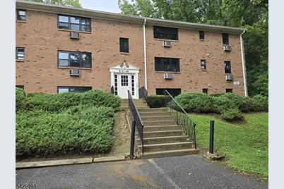 1041 Ridge St #B 59, Phillipsburg, NJ 08865 - Photo 9