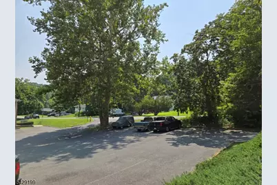 1041 Ridge St #B 59, Phillipsburg, NJ 08865 - Photo 11
