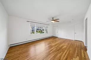 33 N Willow St, Montclair, NJ 07042 - Photo 3