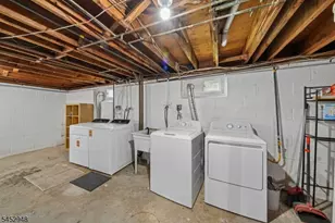 33 N Willow St, Montclair, NJ 07042 - Photo 13